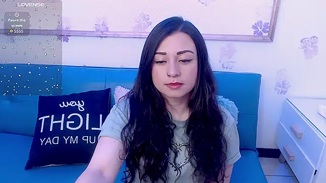 Snapshot of Eva_Roussell chatting on 09.14.25 Eva Roussell online show from 09.14.25