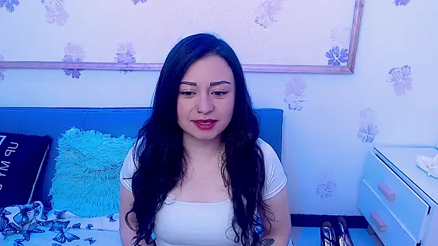 Snapshot of Eva_Roussell chatting on 09.16.25 Eva Roussell online show from 09.16.25