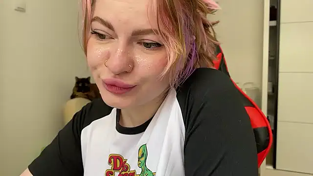 Mia Kamp online show from 05.30.26