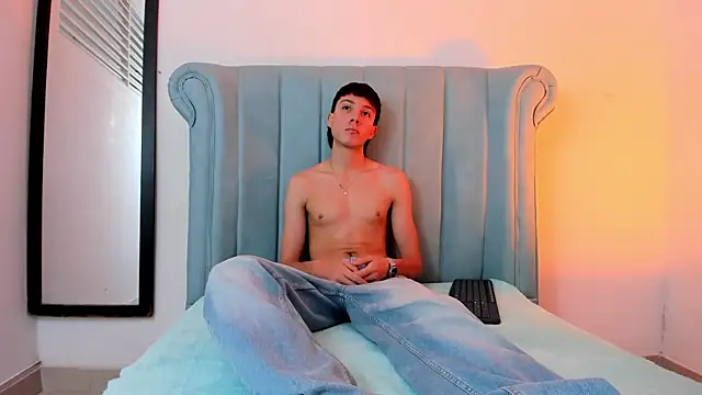 LittleDanny  online show from 03.13.26