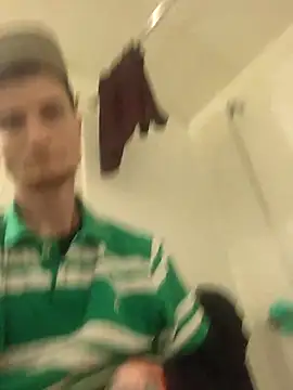 jizzyglizzy92 online show from 03.26.26