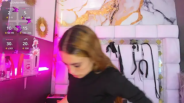 Snapshot of Natasha-Adams chatting on 02.19.26 Natasha-Adams online show from 02.19.26