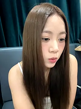Snapshot of Xiaokui-04 chatting on 09.15.25 Xiaokui-04 online show from 09.15.25