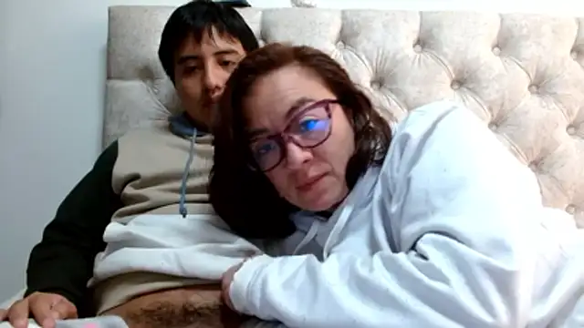 Snapshot of the_magnificent8 chatting on 11.25.25 the magnificent8 online show from 11.25.25