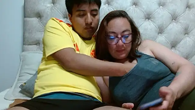 Snapshot of the_magnificent8 chatting on 02.11.26 the magnificent8 online show from 02.11.26