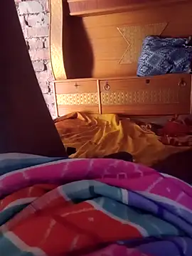 Snapshot of parmila203 chatting on 10.25.25 parmila203 online show from 10.25.25