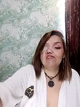 MayaLuna1 online show from 10.17.25