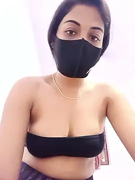 Snapshot of Hot_radha02 chatting on 10.21.25 Hot radha02 online show from 10.21.25