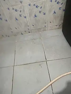 Leon hot33 online show from 04.02.26