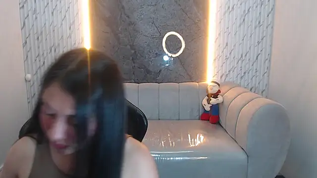 Ivony18 b online show from 10.19.25