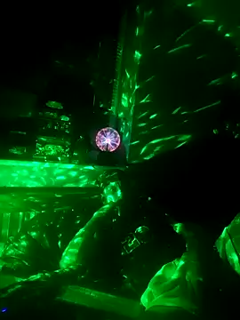 Snapshot of MODEST11_MMiILOO_AMARO chatting on 10.20.25 MODEST11 MMiILOO AMARO online show from 10.20.25