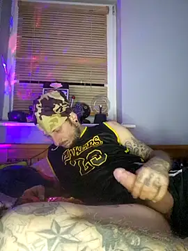 Snapshot of MODEST11_MMiILOO_AMARO chatting on 10.23.25 MODEST11 MMiILOO AMARO online show from 10.23.25