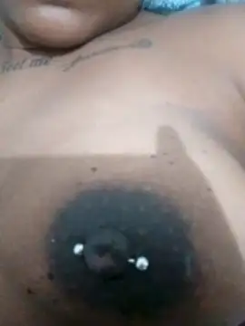 Snapshot of nessinha12 chatting on 10.29.25 nessinha12 online show from 10.29.25