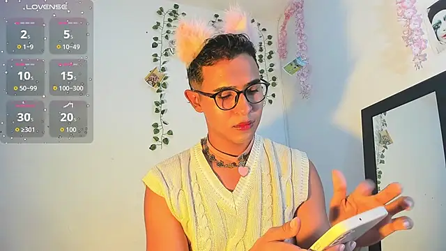 cute sammy 1 online show from 09.26.25