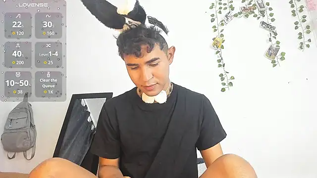 cute sammy 1 online show from 11.05.25