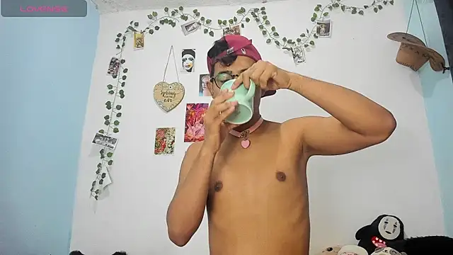 cute sammy 1 online show from 11.24.25