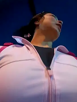 Sol Sunny online show from 04.15.26