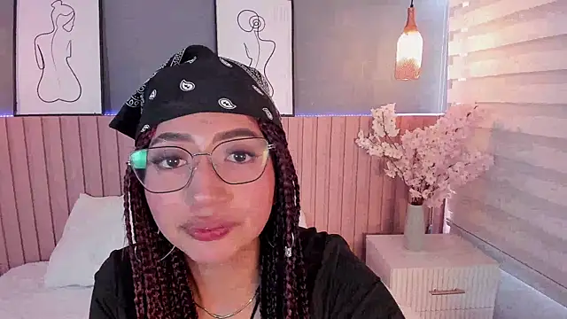 Snapshot of Sammy_Blake_ chatting on 09.16.25 Sammy Blake online show from 09.16.25