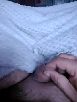 Snapshot of bajoderx585Oregano chatting on 11.23.25 bajoderx585Oregano online show from 11.23.25