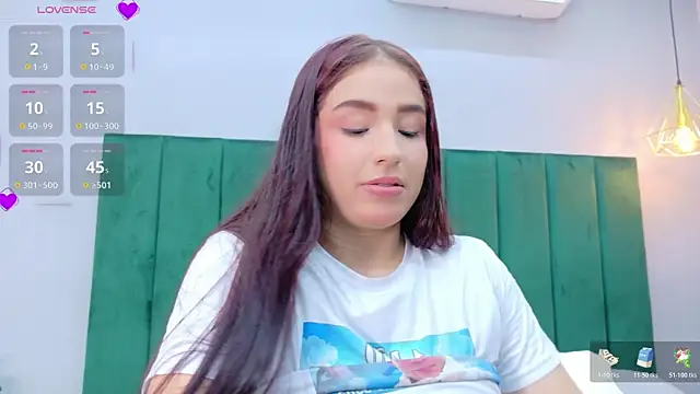 Ashley Evans22 online show from 05.19.26