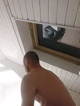 Snapshot of Hahahhdsj112 chatting on 10.11.25 Hahahhdsj112 online show from 10.11.25