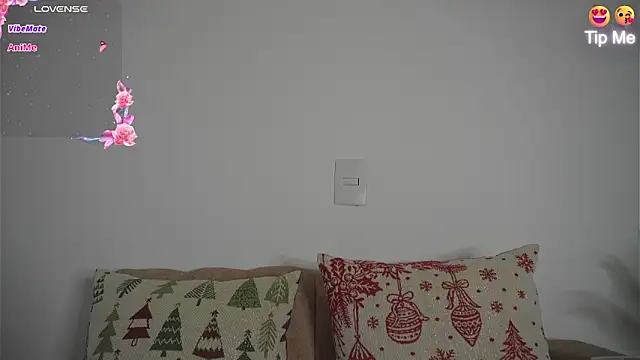 Roxybeautyy online show from 01.13.26