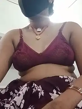 Snapshot of Nehaja33e chatting on 07.20.26 Nehaja33e online show from 07.20.26