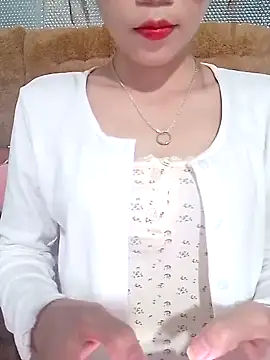 MyMy08 online show from 11.24.25