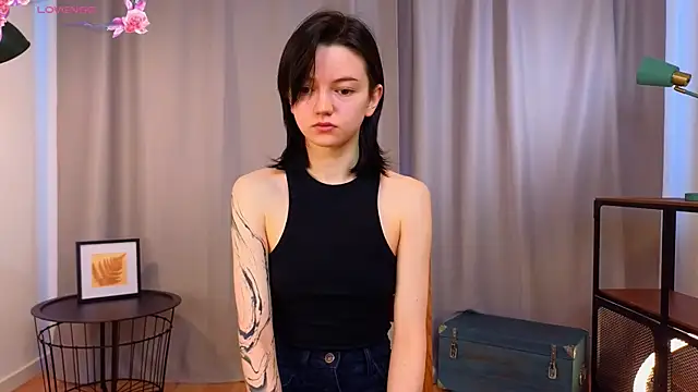 PamilaGrassle online show from 09.18.25