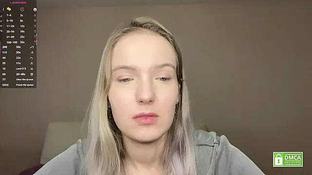 Snapshot of HongTomczak chatting on 02.14.26 HongTomczak online show from 02.14.26