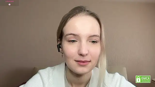 Snapshot of HongTomczak chatting on 02.22.26 HongTomczak online show from 02.22.26