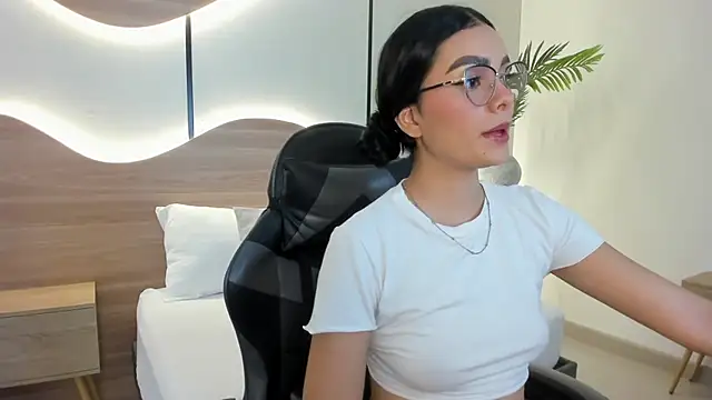 emily tolson online show from 12.02.25