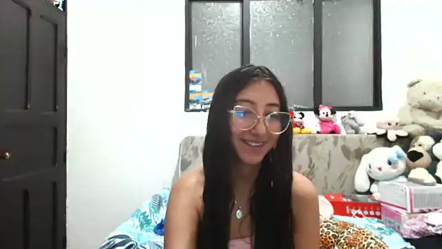 Snapshot of Nanilux chatting on 09.24.25 Nanilux online show from 09.24.25