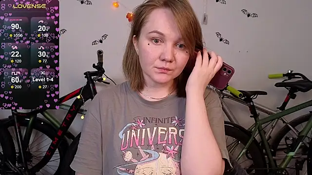 BellaMurrr online show from 10.28.25