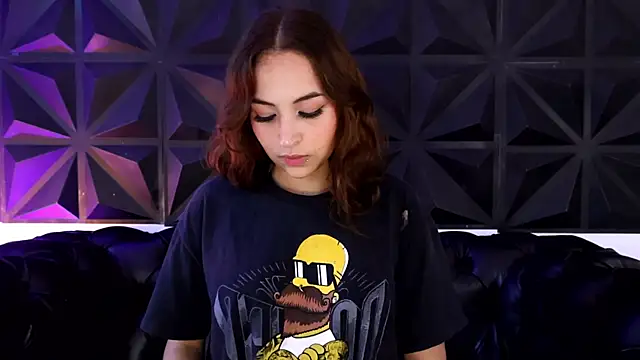 Arianaa Jones  online show from 10.06.25