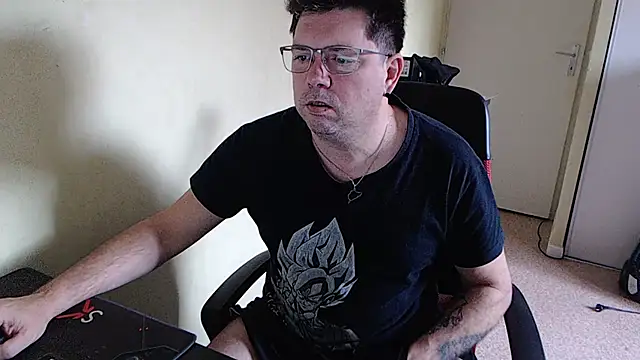 Snapshot of blueandwhite1 chatting on 01.29.25 blueandwhite1 online show from 01.29.25