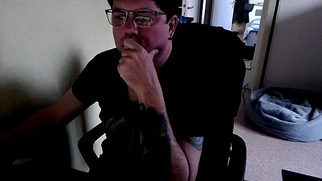 Snapshot of blueandwhite1 chatting on 03.03.25 blueandwhite1 online show from 03.03.25