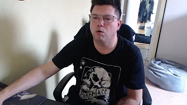 Snapshot of blueandwhite1 chatting on 03.12.25 blueandwhite1 online show from 03.12.25