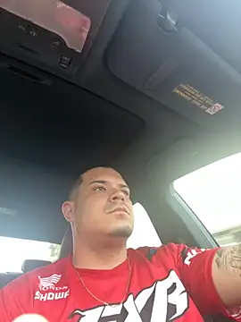 YadielPublic online show from 09.10.25