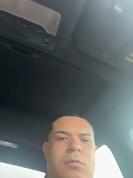 YadielPublic online show from 10.17.25