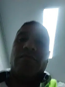 danigarci2307 online show from 04.17.26