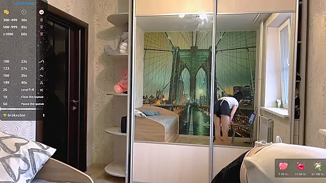 TianaWidell online show from 10.29.25