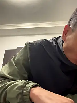 YJBJ258258 online show from 11.16.25