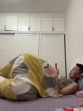 YJBJ258258 online show from 11.17.25