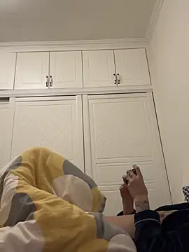 YJBJ258258 online show from 11.29.25