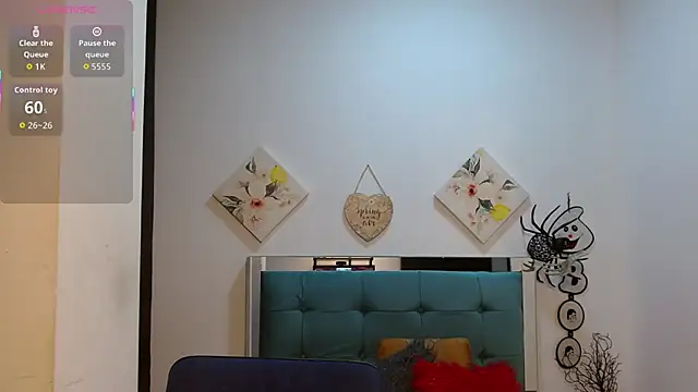 Snapshot of Sara_f_W chatting on 10.26.25 Sara f W online show from 10.26.25