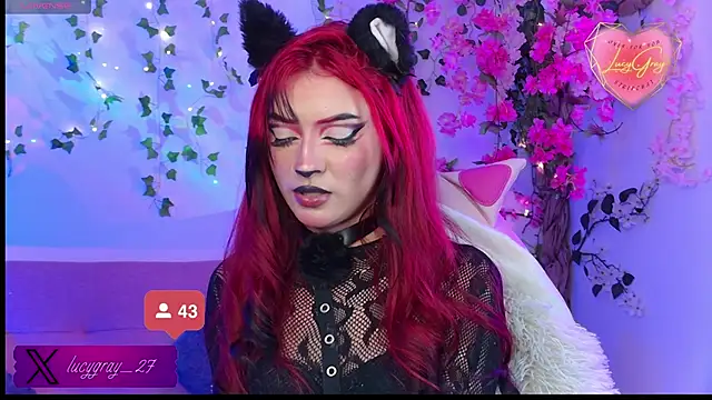 Snapshot of LucyGray chatting on 04.28.26 LucyGray online show from 04.28.26
