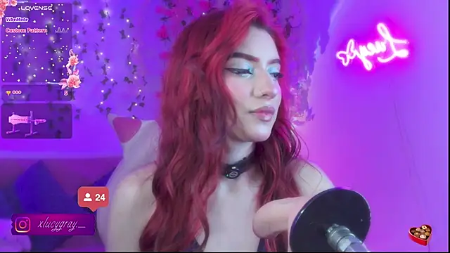 Snapshot of LucyGray chatting on 07.18.26 LucyGray online show from 07.18.26
