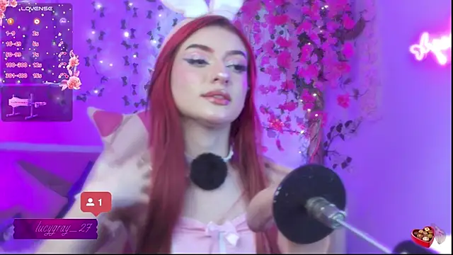 Snapshot of LucyGray chatting on 08.01.26 LucyGray online show from 08.01.26