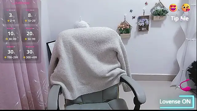 Abb-qiaoyi online show from 11.21.25